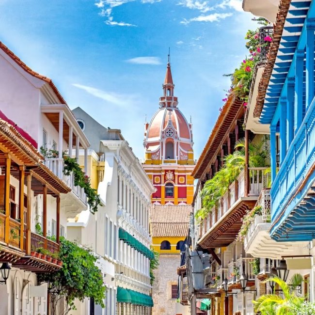 Joyas Colombianas: Ciudad, Cultura y Playa GRUPAL 2025