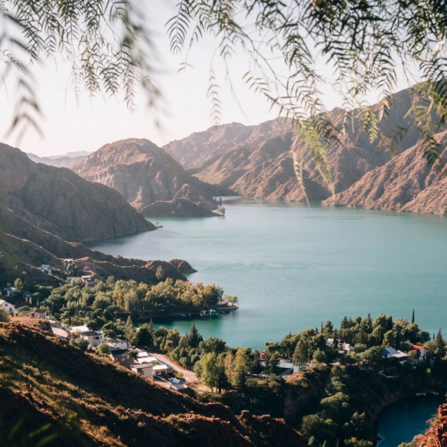 MENDOZA: ALTA MONTAÑA Y TERMAS